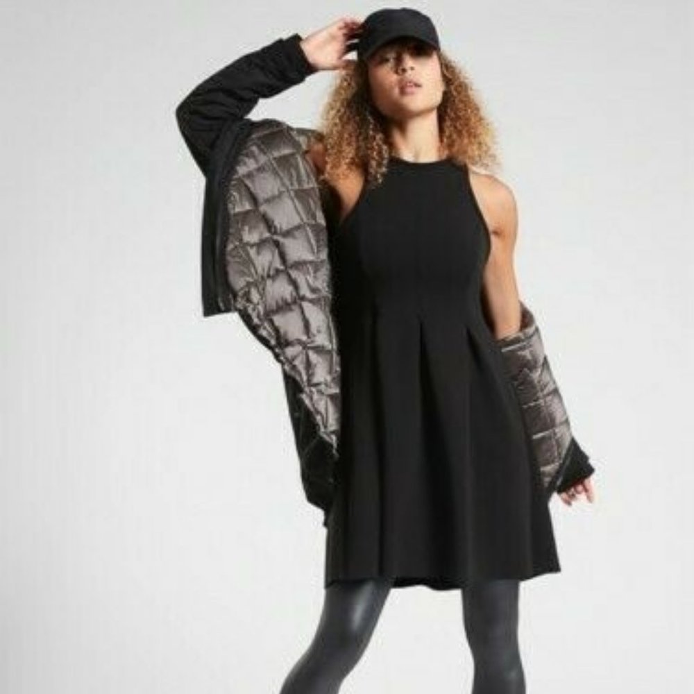 Athleta En Route Scuba Dress size S Black
